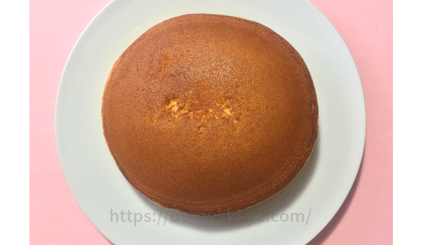 モンテールふんわりどら焼濃い抹茶上面