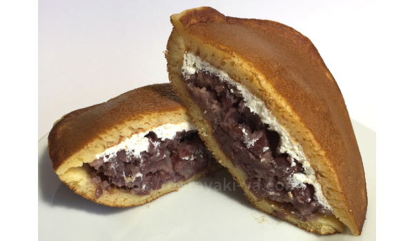 ローソンどら焼きどらもっちあんこ＆ホイップ断面