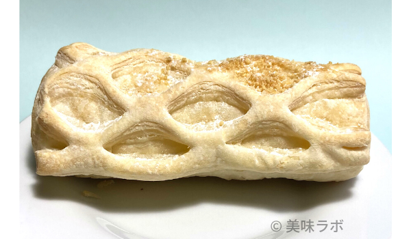 ファミマ｜冷やして食べるコロネパイ（チーズクリーム）横